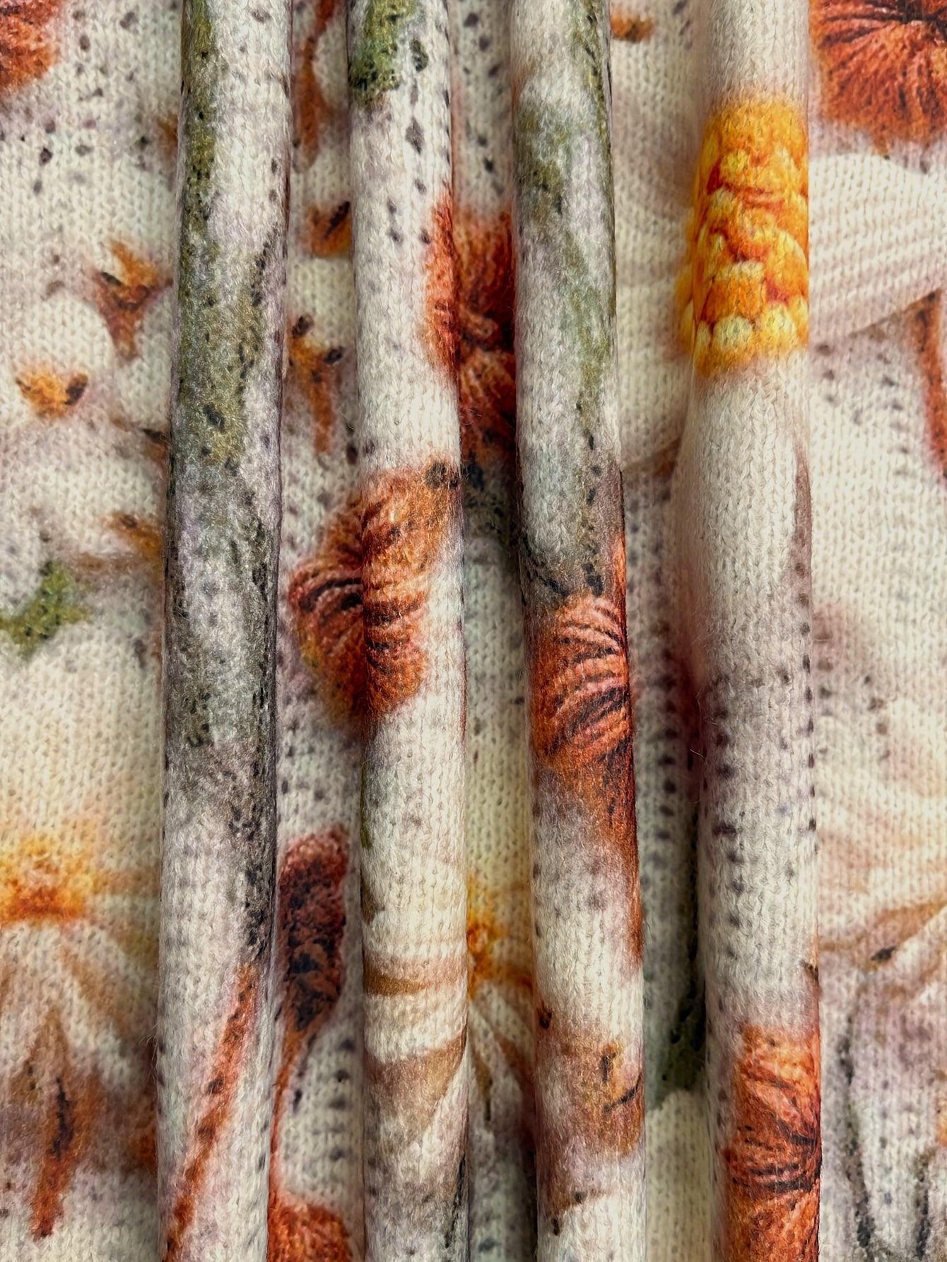 Women'S Lightweight Floral Sweater - All-Over Print Round Neck Long Sleeve Casual Chic Top, Soft Breathable Fabric, Regular Fit for All-Season Wear, Cute Sweater, Versatile Fashion, Elegant Knitwear, Durable Knitwear, Everyda