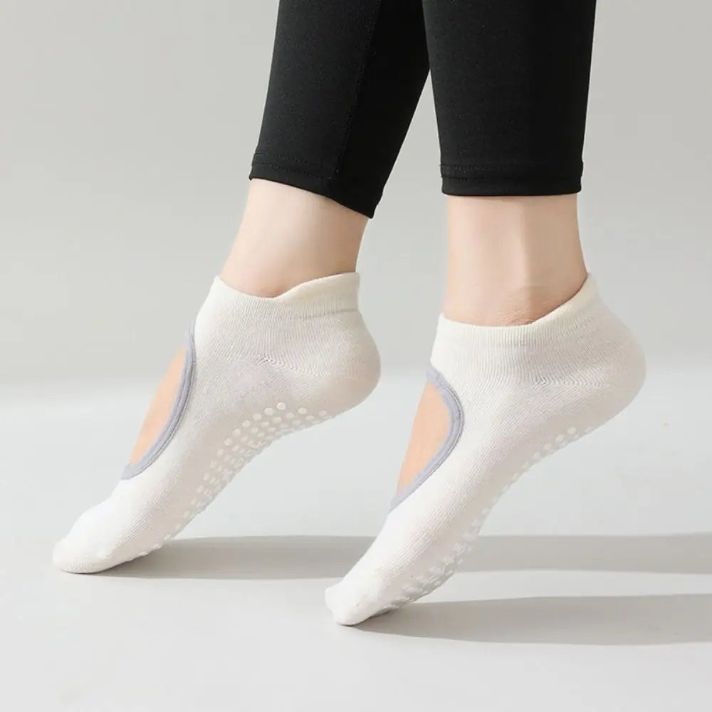 Comfortable Silicone Non Slip Yoga Socks Breathable Elastic Sports Socks Backless Pilates Socks Ladies