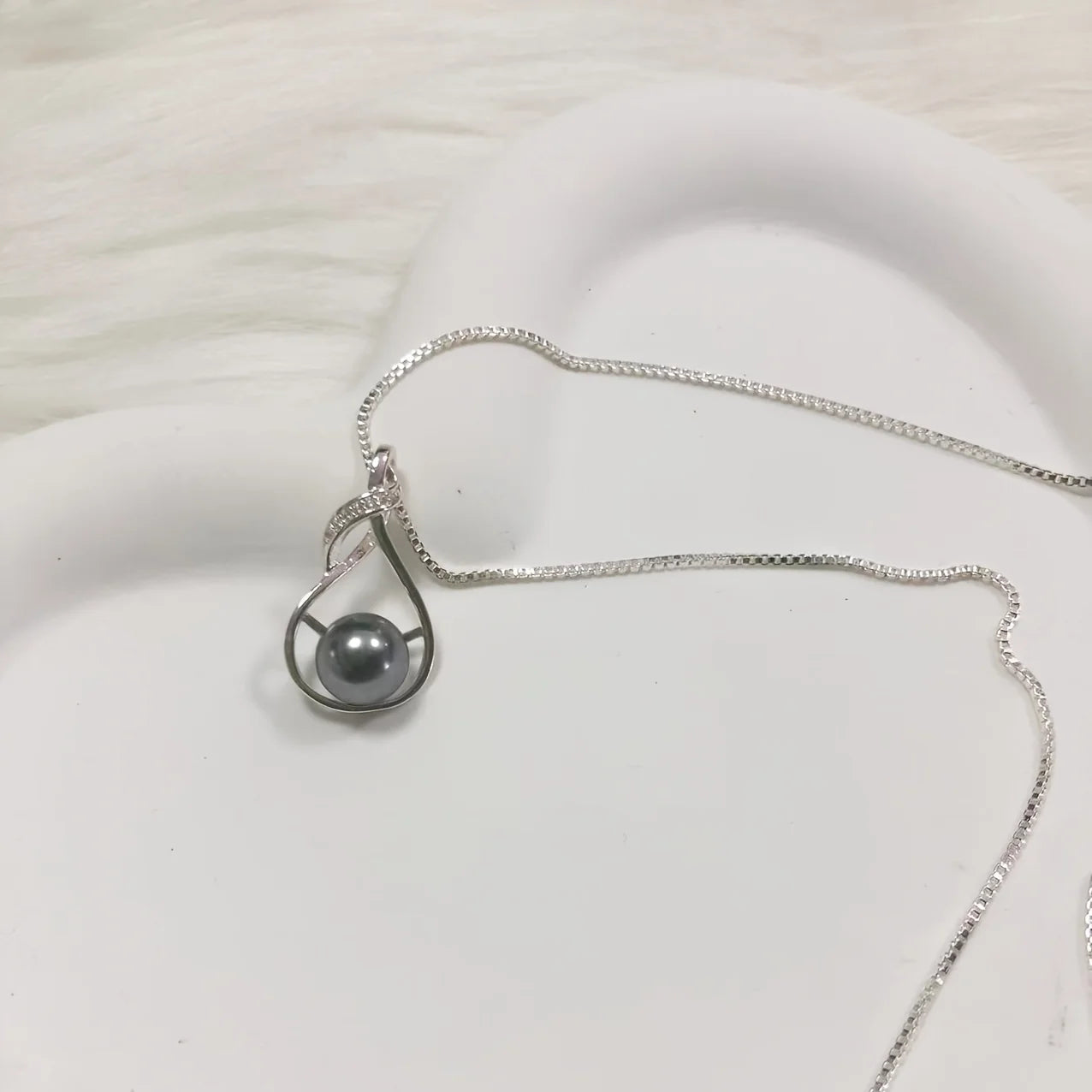 Tahitian Black Pearl Necklace – 18K Gold Plated 925 Sterling Silver Pendant, Genuine 9–10mm Pearl Jewelry, Elegant Gift for Wife, Mom, or Girlfriend – Anniversary, Birthday, Valentine’s, or Mother’s Day Gift