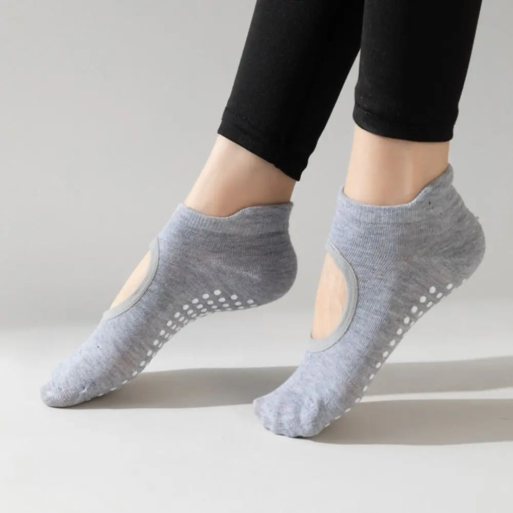 Comfortable Silicone Non Slip Yoga Socks Breathable Elastic Sports Socks Backless Pilates Socks Ladies