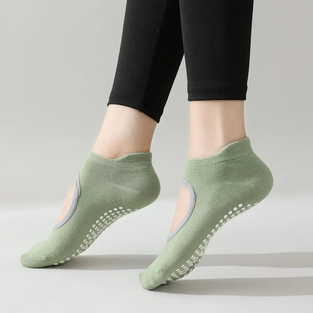 Comfortable Silicone Non Slip Yoga Socks Breathable Elastic Sports Socks Backless Pilates Socks Ladies